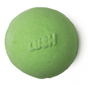 Lush's avobath green bath bomb.
