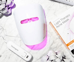 Neutrogena's light therapy acne mask. 